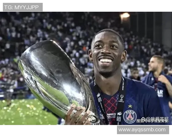 金发飘飘的足球明星在绿茵场上展现风采与魅力的传奇故事