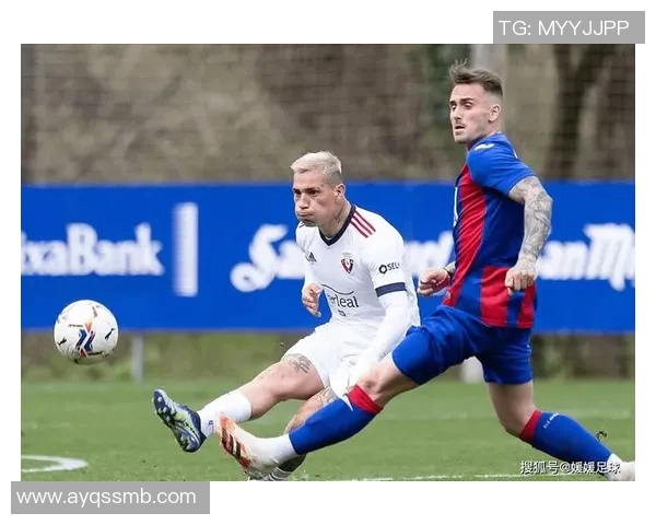 卡素尔与奥咸的精彩对决揭示足球战术与团队合作的完美结合